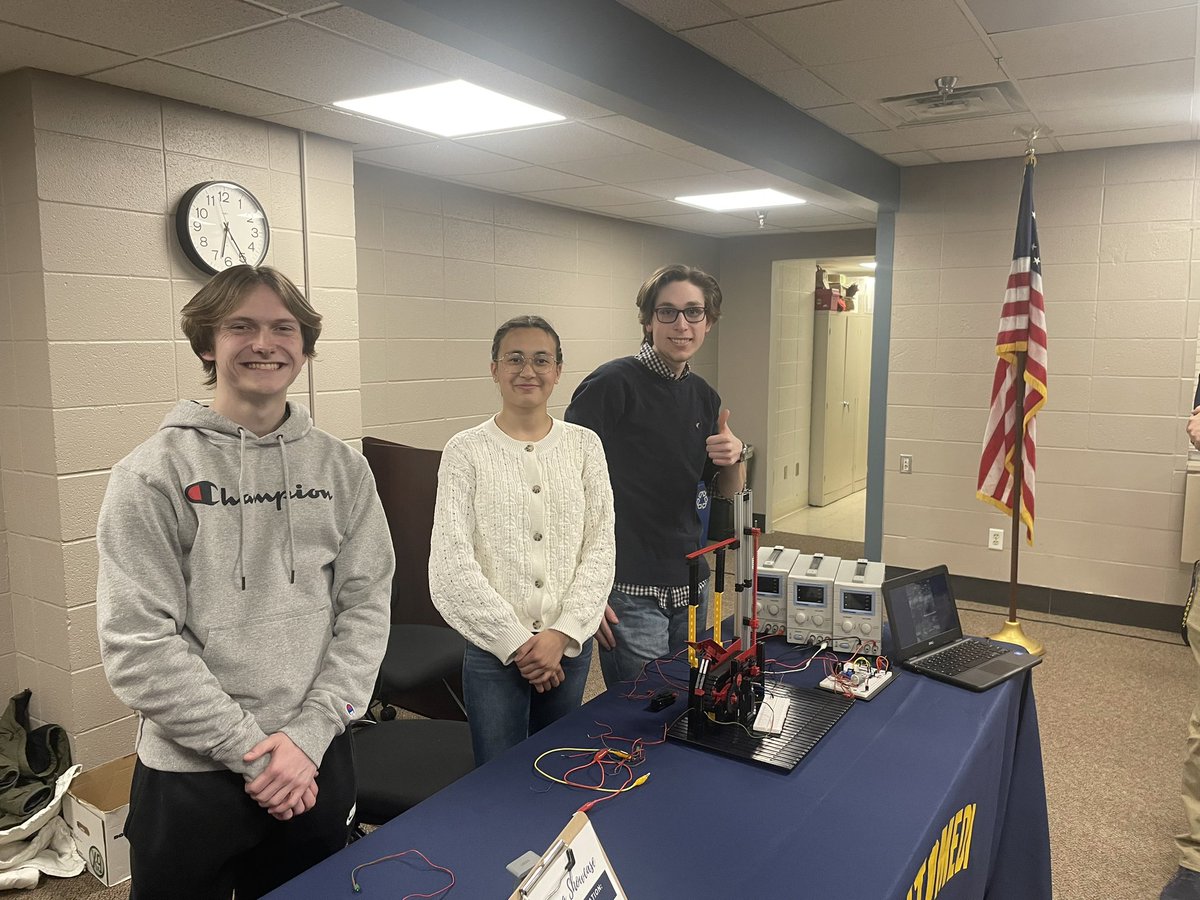 Great Zephyr Learning Showcase last night.  Mahtomedi HS was well represented.  Thanks to the students and staff members for answering questions from the community!