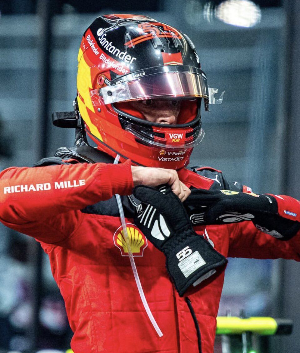 55Sainzdenorris's tweet photo. Fue un fin de semana difícil, pero sabemos que la única forma de mejorar es aprender de ello. 

#Formula1RP 
@FormulaONERP @RPFormula1 https://t.co/GMPtGk3GBe