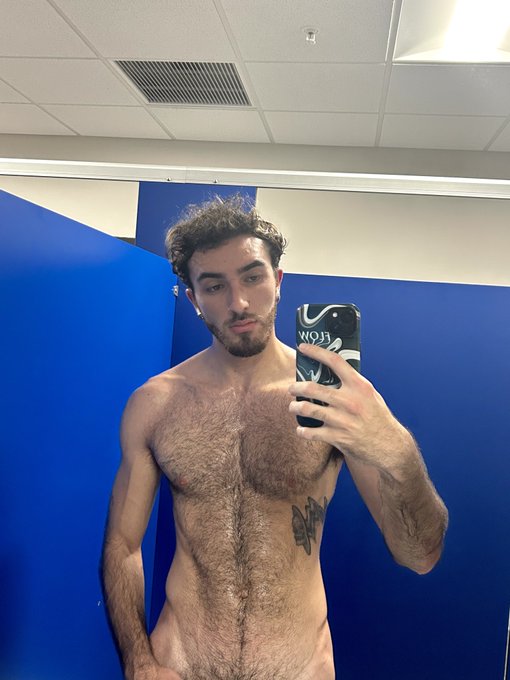 Where are my Floridians at? 🐊 https://t.co/87UNmbWb4k