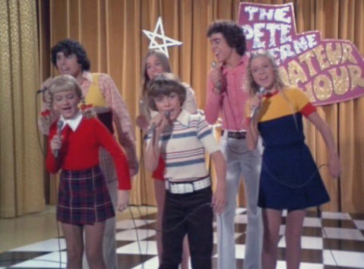 TGIF! Have a Sunshine Day! ☀️ 
“Think I’ll go for a walk outside now”

#TheBradyBunch #The70s
#ILoveThe70s #ClassicTV