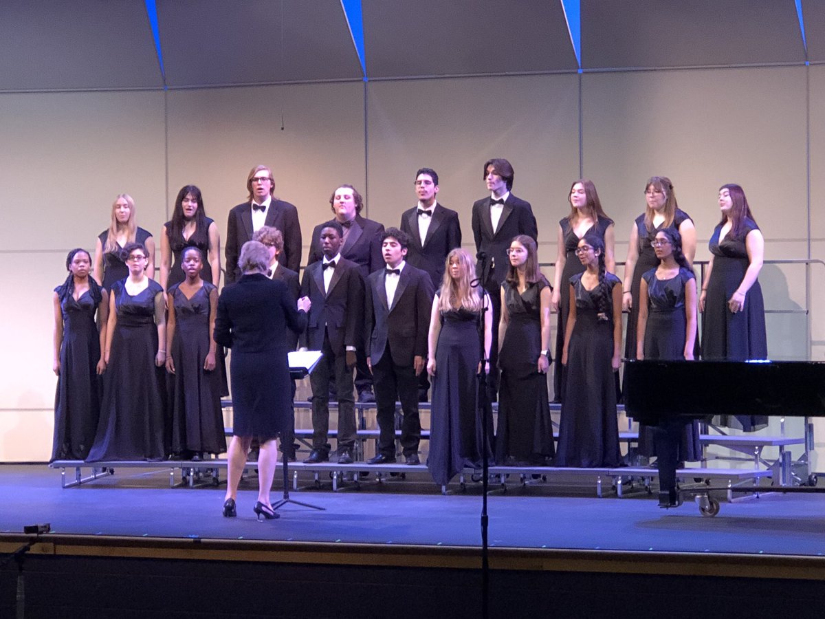 Blue Birds fly above the Rainbow and so does the TJHS Choir as the Sing with the Lark at the #FCPSadjudication @PatNationPrinc @FCPS_SVPA <a href="/FCPSMaryland/">FCPS-MD</a> #wearevpa