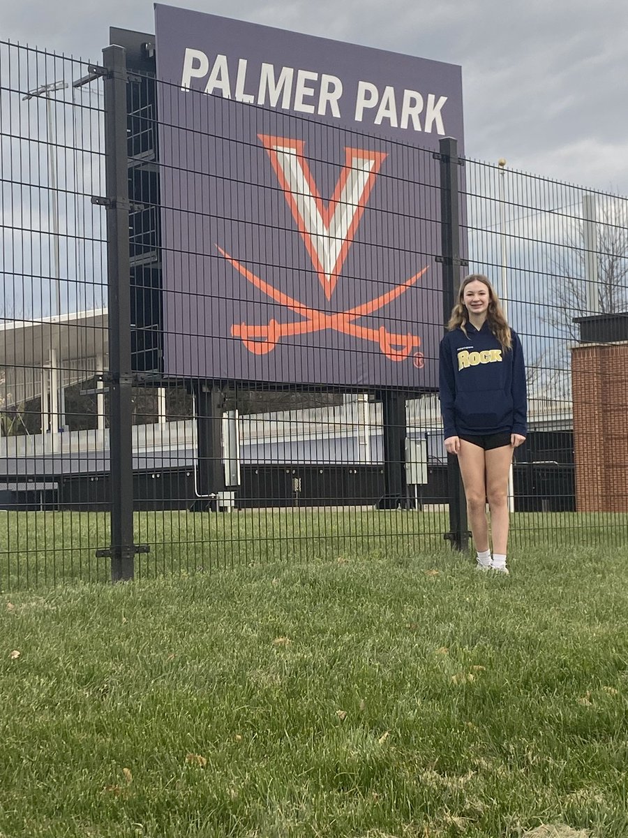 cfranklin2028's tweet photo. I had the best time at @UVA visiting there campus! Good luck to @UVASoftball this spring season!! #uva #softball #extrainningsoftball #rock13uelite #uvasoftball @los_stuff https://t.co/z6BoHPM5SA