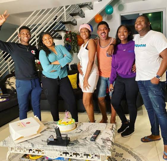 african_glitz's tweet photo. Whew! #Omosexy unveiled her #Tattoo name on her #husband’s hand, as she celebrates her man’s birthday together with their 27th #anniversary—But it looks like popular alleged Naija #gay actor Uche Maduagwu ain’t happy with #Omotola’s post.
#OmotolaJalade https://t.co/aVgm4EEhMW