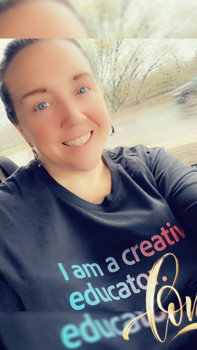 AMBatten's tweet image. #fieldtrip A student asked me if this was an @AdobeForEdu shirt. I asked how he knew. He said, “It’s the font. I pay attention.” #teacherwin @TanyaAvrith @MediaArtsPGCPS