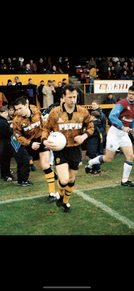 tigerwhite32's tweet photo. @HullCity Was sent to me this week from when we were ballboys vs Burnley many moons ago https://t.co/hg4PQycUY4