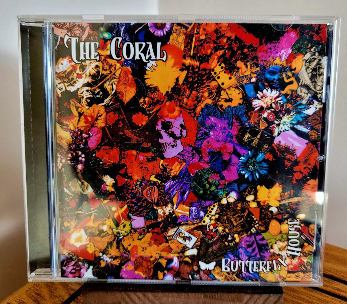 More Friday afternoon spins.

What an unbelievable band <a href="/thecoralband/">The Coral</a> are.

What's your favourite track?
