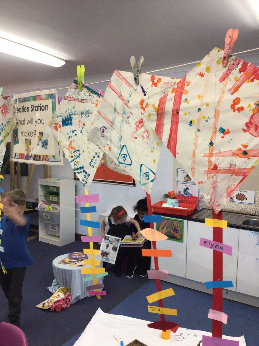 The kites are coming together well! #owpsartandculture <a href="/NeneFestival/">Nene Valley Festival</a>