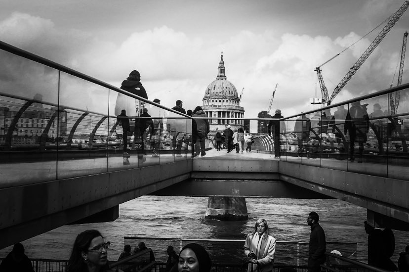 Walk this way! 
.
.
.
.
.

#bnwphotography #rentalmag #streetleaks #oftheafternoon #broadmag #lookslikefilm #progressivestreet #filmwave #ourmomentum #streetcandid #streetclassics #documentaryphotography #framelinesmag #london  #londonlife #streetphotography #millenniumbridge