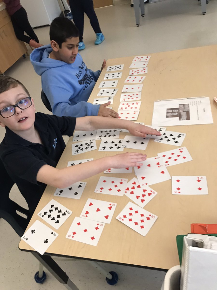 NatachaMoniz's tweet photo. Check our students out, hard at work @HCDSBPathways #HCDSBSkills  @HolyRosaryM https://t.co/AWbvVCtPZ7