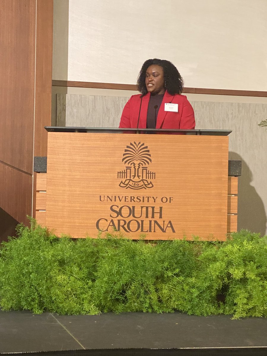 DEANUSCNURSING's tweet photo. #Cockcroft fellow Dr Melissa Felder from #DornVa presenting leadership project on VA nurse practitioner residencies @UofSCNursing. https://t.co/3EdY4OExEe
