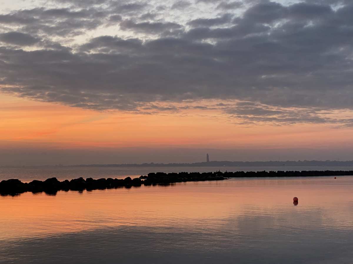 Cool_Beaches's tweet photo. #Kiel in #Germany here is a new picture gallery for you on https://t.co/A0BDfMsuhP: Sunrise at Schilksee Beach https://t.co/DNJyGwqyFX https://t.co/2NjscdU36d