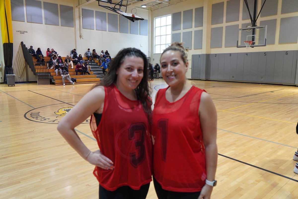 PlainfieldBOE's tweet image. Congratulations Hubbard Middle School on their victory in the Hubbard vs. Maxson staff Basketball game!  @ppsd_supt @hanae_wyatt @Mr_Cameron_Cox @hrplainfieldnj 

#movingplainfieldpublicschoolsforward #basketball #Hubbard #maxson