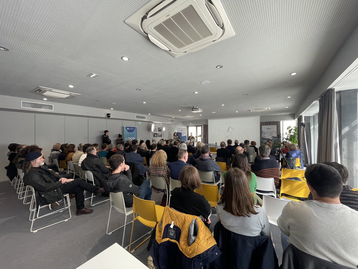 cauevendee's tweet photo. Remise des prix de la 5e éd du prix départemental d’architecture et d’aménagement de Vendée : Aperçus 2022
Bientôt ces projets exemplaires sur le site du @cauevendee 
#caue85 #cauedelavendee #vendee #apercus85 #architecture #amenagementurbain #paysage 
@christine_rambaudbossard https://t.co/B0beD35eBX