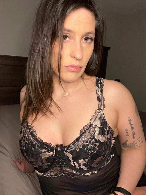 Good morning ☀️ what are your plans for the weekend? 😘  #goodmorning #Gorgeous #onlyfans #onlyfansbabe<a href="/tag/gorgeous"class="tags"><span>#gorgeous</span></a><a href="/tag/goodmorning"class="tags"><span>#goodmorning</span></a><a href="/tag/tattoo"class="tags"><span>#tattoo</span></a><a href="/tag/weekendvibes"class="tags"><span>#weekendvibes</span></a><a href="/tag/fridaymorning"class="tags"><span>#fridaymorning</span></a>