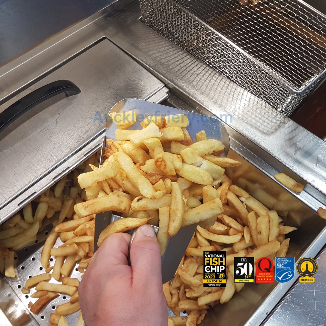 AuckleyFriery's tweet photo. Just what is needed on a Fryday!
#fishandchips #Top10 #top50 #awardwinning #doncasterisgreat #yorkshire #freshlycooked #cookedtoorder #takeaway https://t.co/YKHlotaKtb