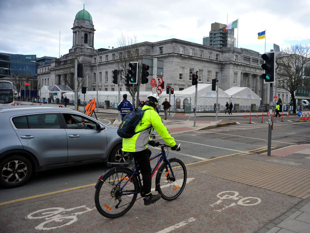 CorkCyclingCrew's tweet photo. Cycling in Cork is a fantastic way to explore the city and its beautiful surroundings. Get on your bike and enjoy the fresh air and stunning scenery! https://t.co/0B0yZwg4Rd