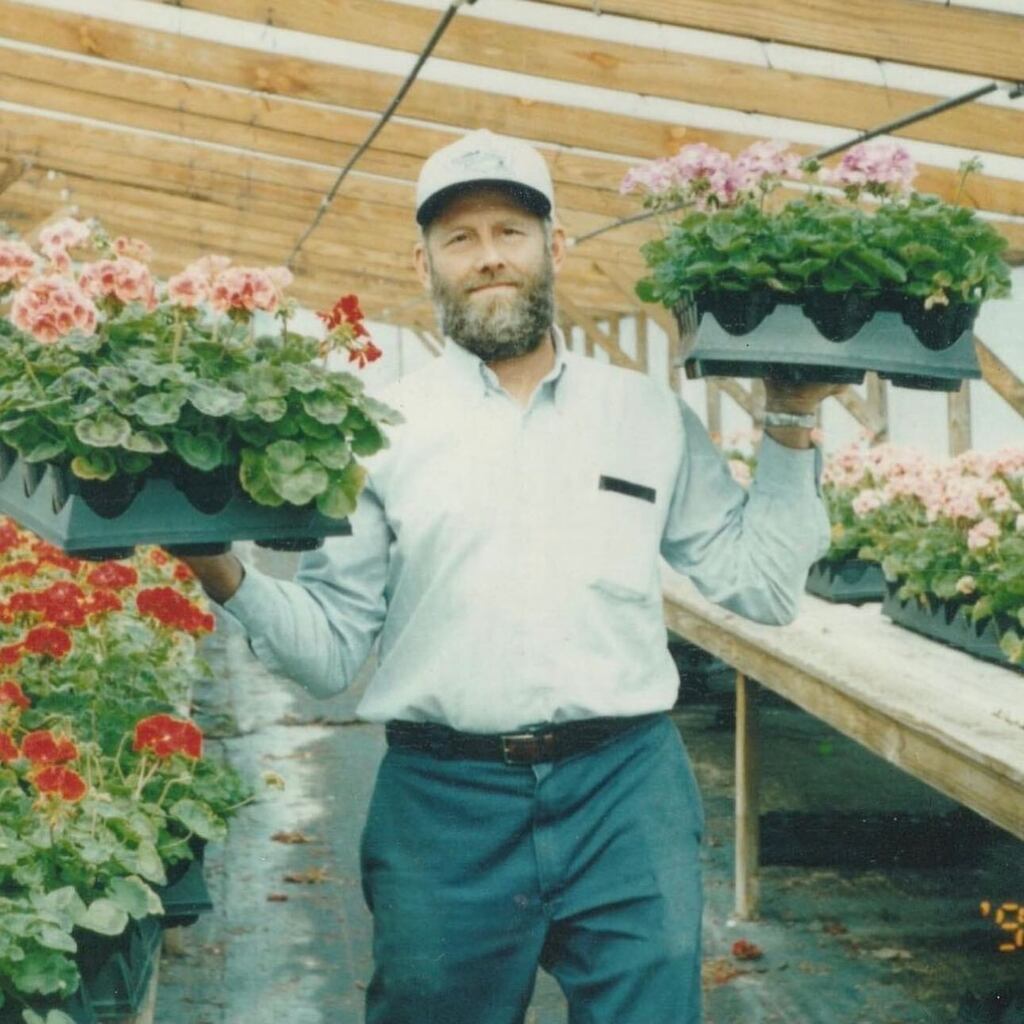 Nature’s happiest corner in Murfreesboro, TN for over 40 years.. 🌱🧑🏻‍🌾🌳📍
—
The first picture is of Mr. John, the original owner of Martin’s Home &amp; Garden. The second photo is of Austin, Mr. Johns grandson! 
—
#familybusiness #localbusiness #plants #s… instagr.am/p/CqLK2GXOfcf/