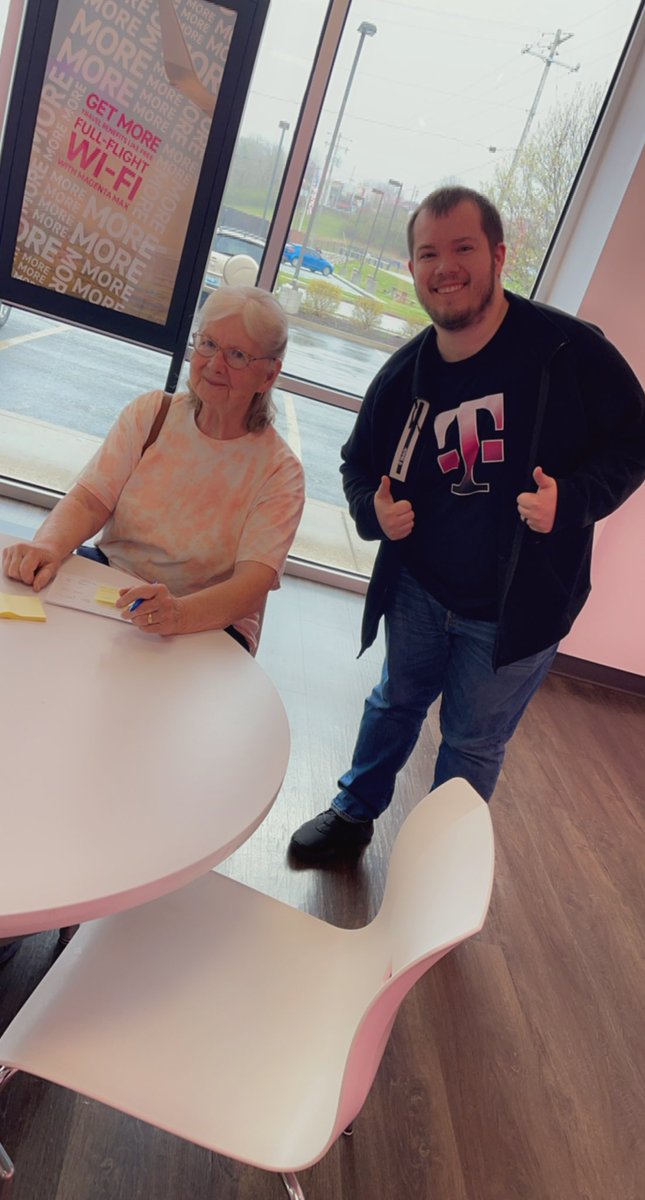 Tara Jones. tweet media