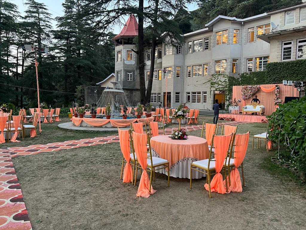 showtimeeventz's tweet photo. From hillsides to beaches and palaces, these wedding destinations are bound to make your wedding dreams come true.
⭕Call 9871009325
Website: https://t.co/xDI0RJG517
#destinationwedding #showtimeevent #shimlaweddings #beachmandap #shimla #weddingstyle #stagedecoration https://t.co/qDi5mI7ml8