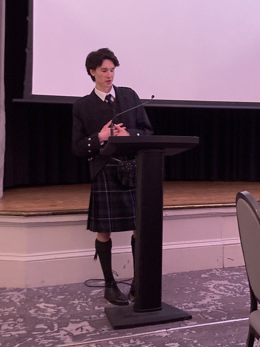 Royal_High_Sch's tweet photo. Great dinner with our Edinburgh FPs. School Captain Ian Dunlop spoke and piped himself in to the top table! https://t.co/hhoLpywqtH