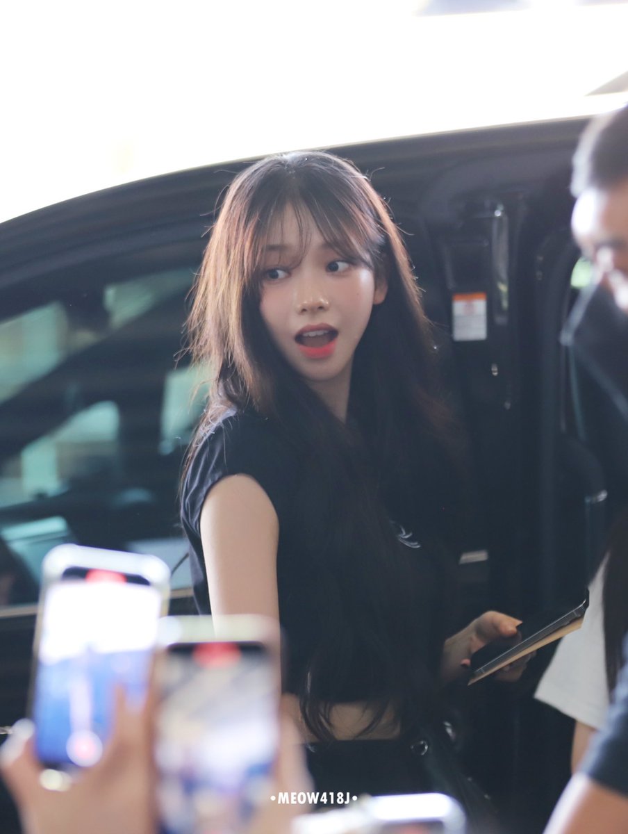 อากิคุงกับยัยหนูเอมิจริงๆ 😭✌🏻👍🏻