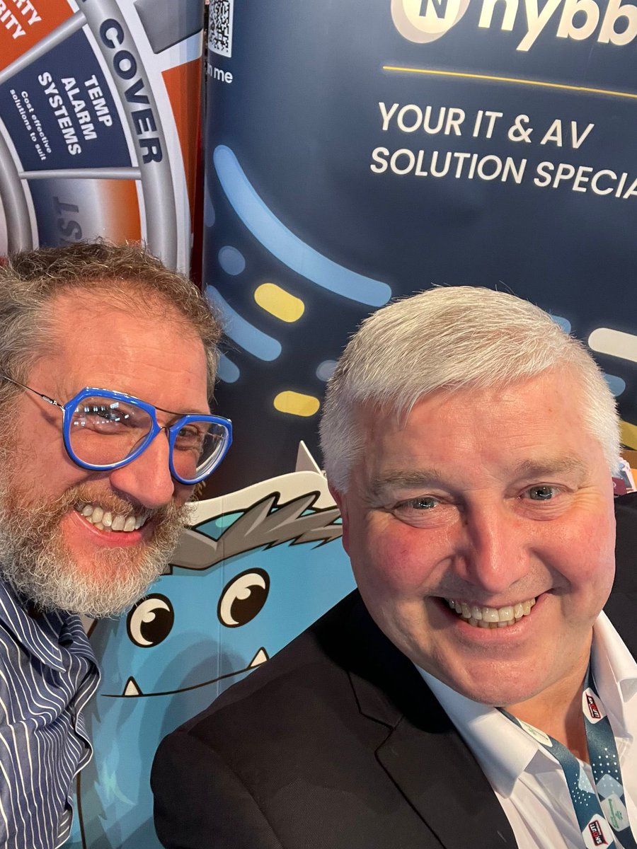 NybbleLtd's tweet photo. Selfies all around!🤳

#LBE2023 #NybbleIT #NybbleAV #Elbbyn https://t.co/rWINaOa41r