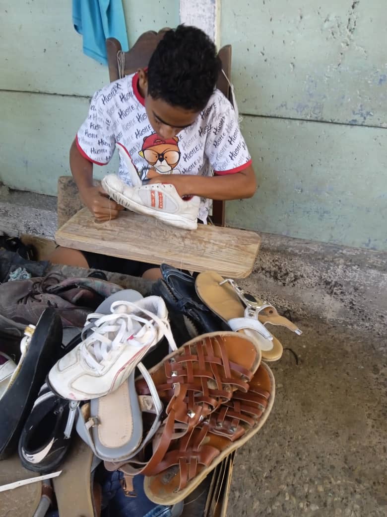 GilmairisGuerr1's tweet photo. El perfeccionamiento nos ha enseñado a trabajar en red. Esto da  muestra del nombre de nuestro Proyecto Educativo Institucional "Preparando mi Futuro." #especialsabino #JuntarYVencer #zucelchacon #dmemella #YoVotoXTodos https://t.co/BXxNWER6x9