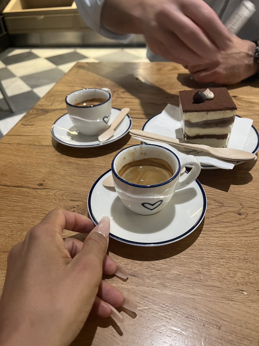 ilarasa's tweet photo. Just realized that our cafeteria is #CasaTua to me and my special person. Inner jokes with those we bond with hit different, don't they? 😂❤️ #Connection #FriendshipGoals #finedining https://t.co/c8SFaSNKYc