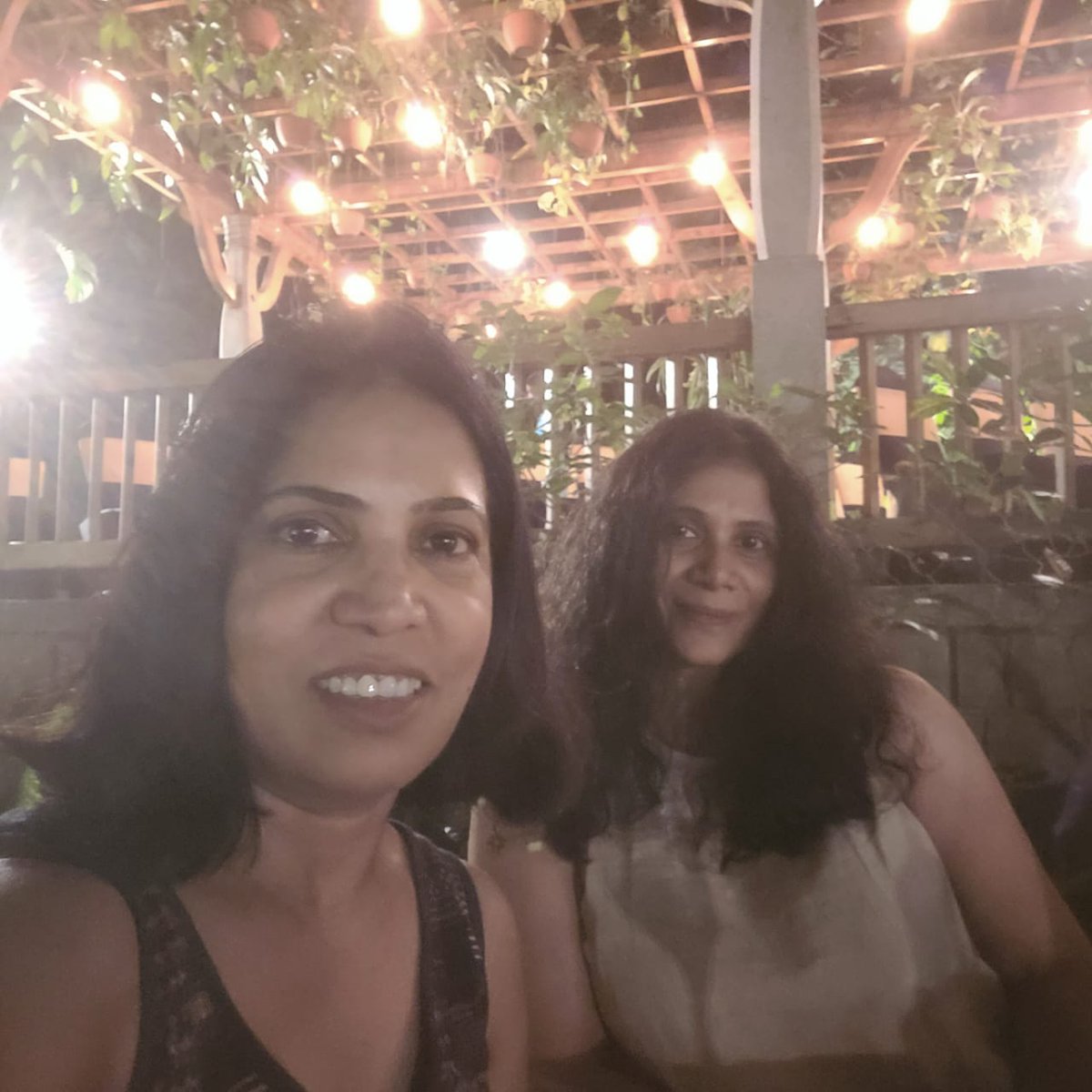 Insatiable! <a href="/DeShobhaa/">Shobhaa De</a> in Bangalore <a href="/vikramsampath/">Dr. Vikram Sampath, FRHistS</a> <a href="/VaniMahesh1/">Vani Mahesh</a>