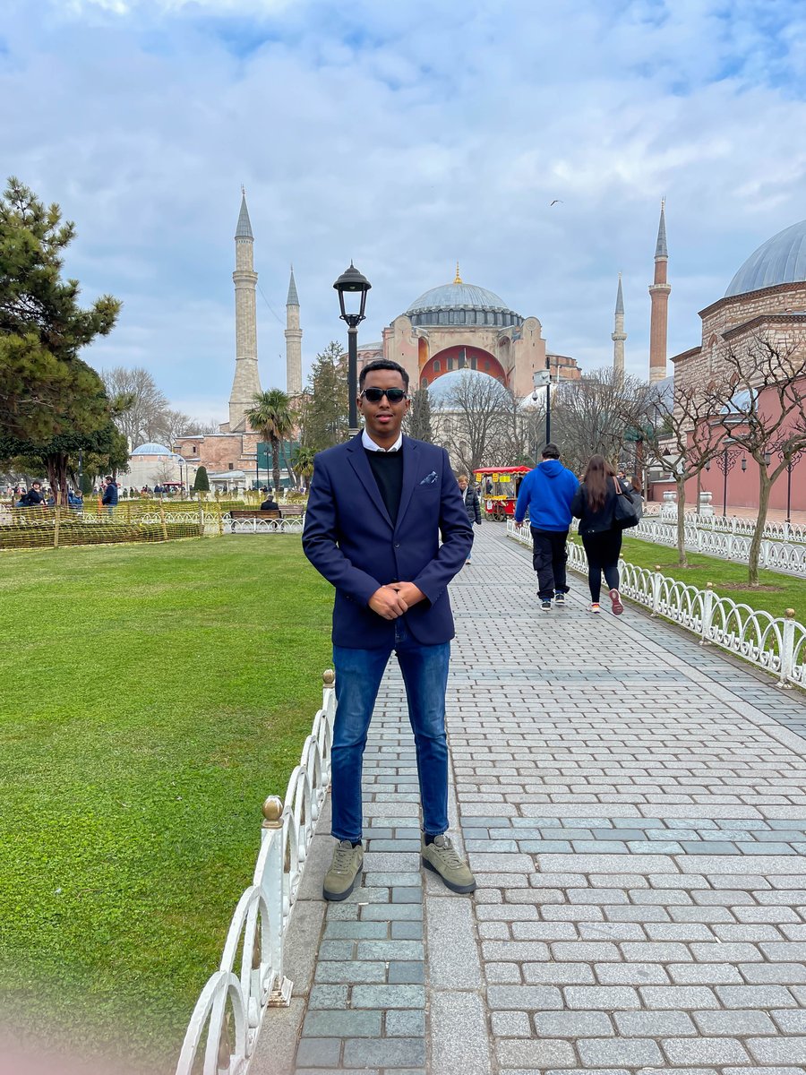 reallysomali's tweet photo. Hagia Sophia (Aaya Sofia) Bishii July Ee sanadii 2020 ayaa Maxkamad ku taalla dalka Turkigu xukuntay in dib loogu celiyo dhismahan markale Masaajidkii uu markii hore ahaa si loogu cibaadaysto, Farxad bay ii ahayd inaan soo booqdo goobtan taariikhiga ah – Ramadan Mubarak. https://t.co/ixrSCbxtWA