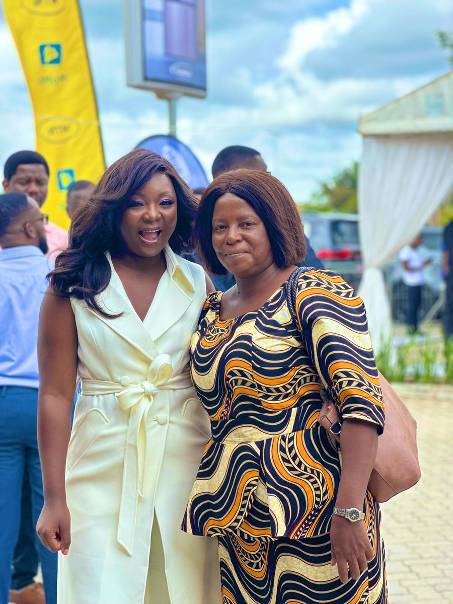 Lulu Haangala-Wood tweet media