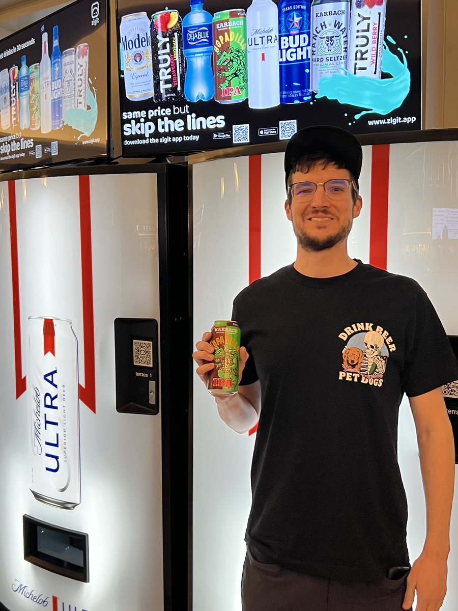 zigitapp's tweet image. When it comes to priorities, we&apos;re all about drinking beer and petting dogs. And getting that beer in 30 seconds? Even better. 🍻🐶🕰️

#EfficiencyGoals #FastAndFurrious #DrinkBeerPetDogs #skipthelines #makingfuneasy #lessthan30seconds #thezigitapp