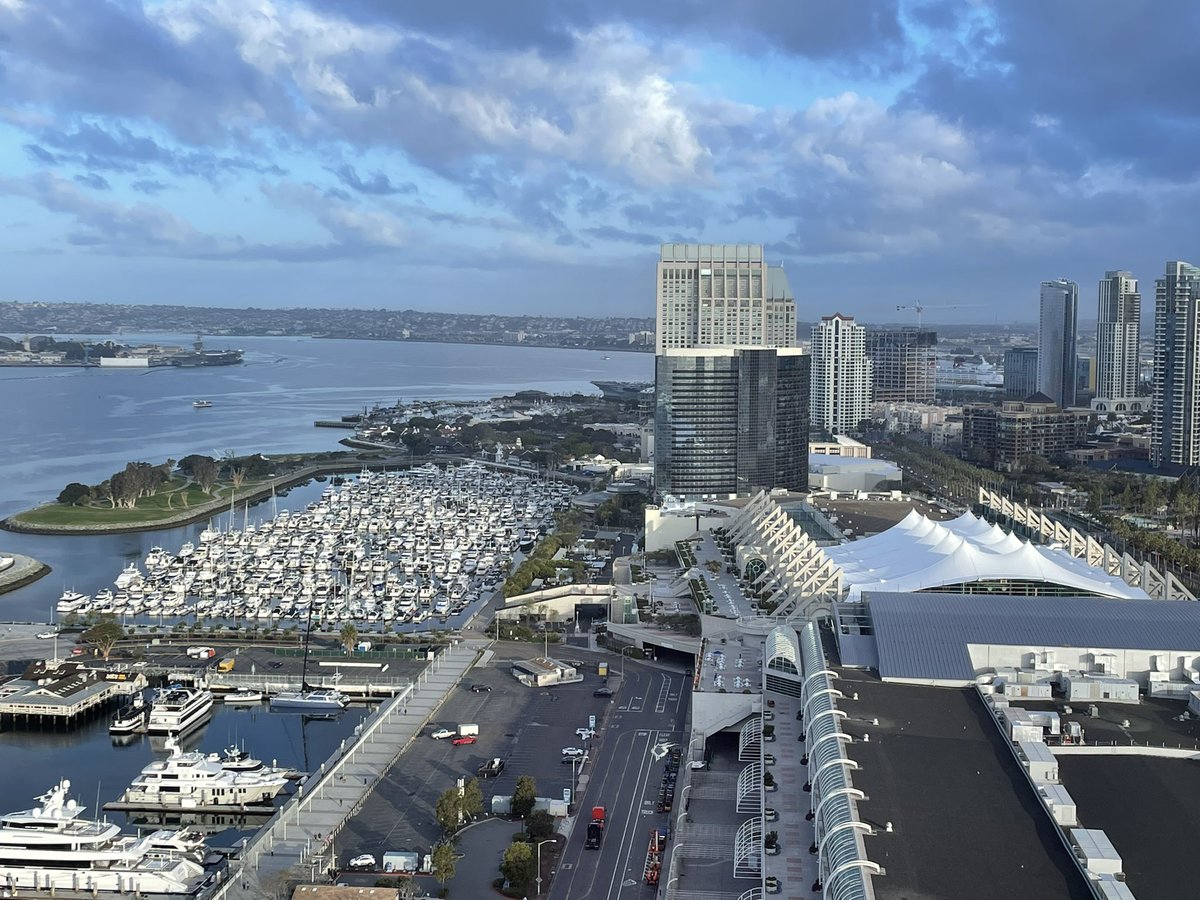 First view of San Diego by daylight! So excited to be here for my first f2f SMH since 2019, to hear great work, and reconnect with my <a href="/DaleCenter/">Dale Center</a> friends and other folks! #SMH2023