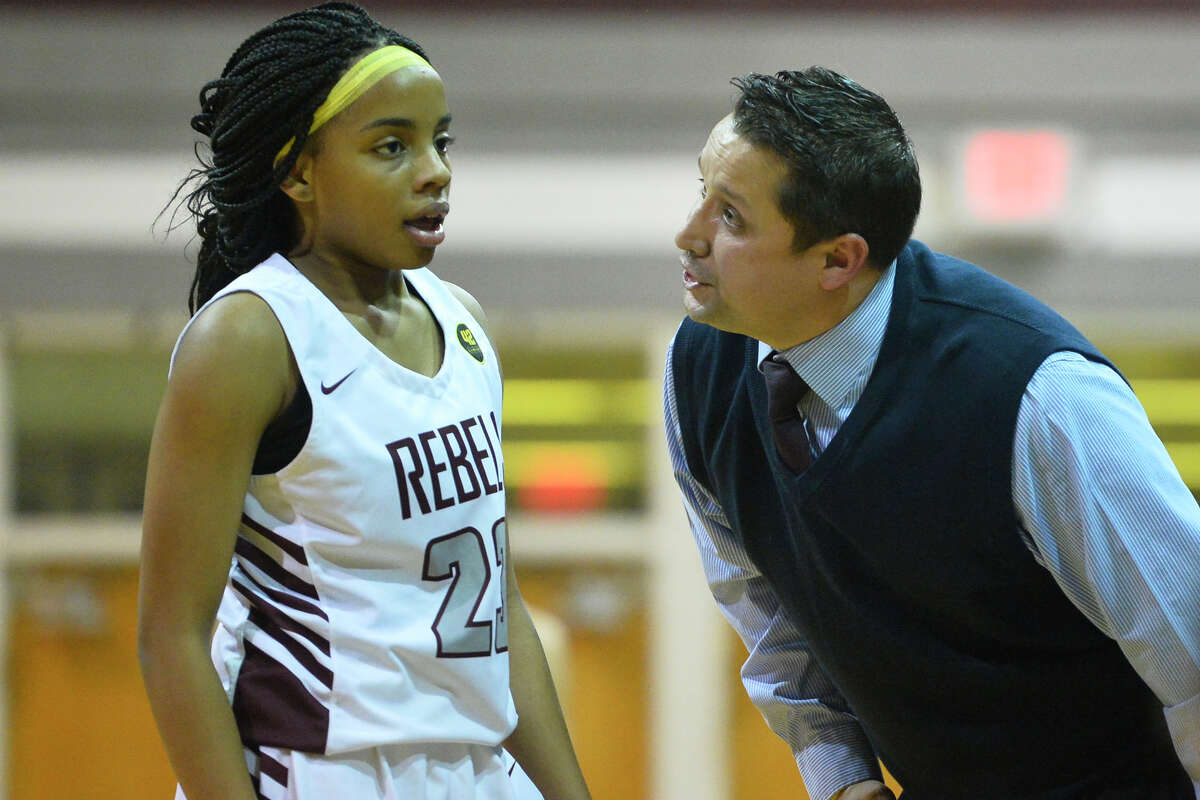 chris_MRTsports's tweet photo. Acosta resigns as Legacy girls basketball coach https://t.co/73zql6vTkM via @mwtnews https://t.co/gGHXiz3sfk
