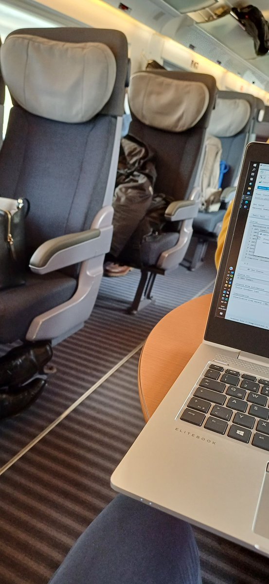 Neue Sitzbezüge im ICE <a href="/DB_Bahn/">Deutsche Bahn Personenverkehr</a> ?

#ICE1576