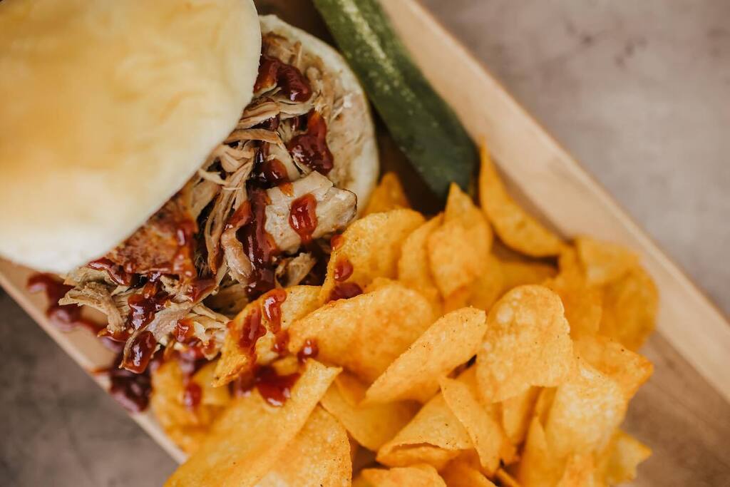 Here’s a really good picture of our pulled pork sandwich, thank you for watching. That is all. 🤤🍽️
.
.
#rjbbq #rjbbqnephiut #utahbbq #utahfoodtrucks #utahfoodtruck #bbqfoodtruck #bbqfood #pulledporksandwich #foodie #lunchtime #foodphotography #utahcounty #juabcounty #utahfoo…