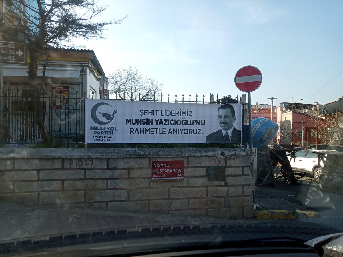 MilliYolPartis's tweet photo. #25Mart 
#MuhsinYazıcıoğlu 
#Milliyolpartisi
Eyüpsultan dan pankar çalışması yaptık.
 Allah rahmet eylesin mekanı cennet olsun https://t.co/WnK0ovoMj5
