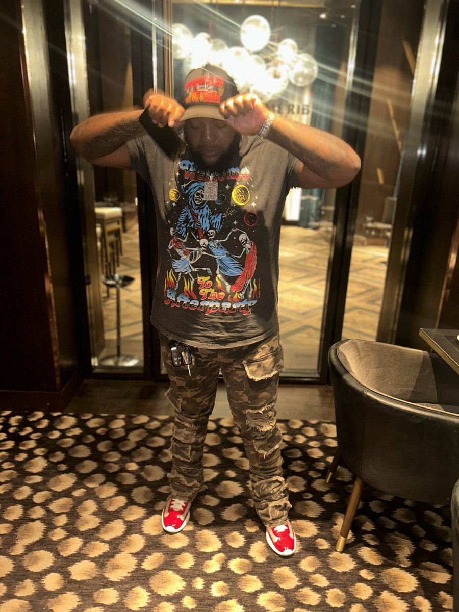 Triplestack_it's tweet photo. This Shit Ain’t Come Easy https://t.co/UaNFIcLEKP