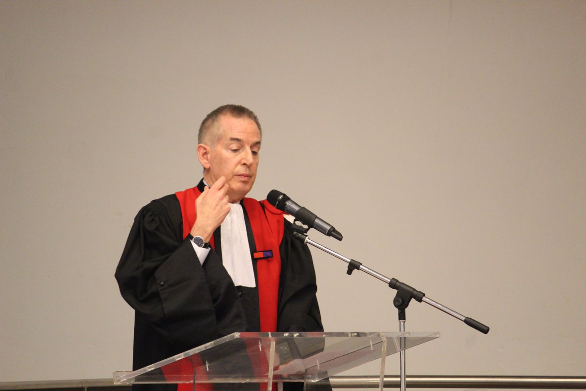 Collège et École de droit d'Assas tweet media