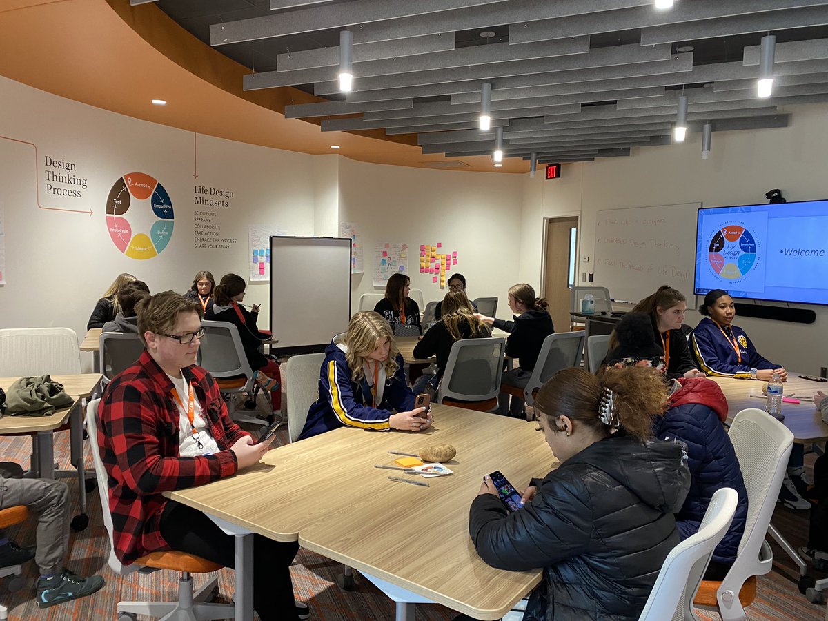 NWOstem's tweet photo. Project EDUCATE learning about BGSU Life Design @bgsu @edhdbgsu @WLS4Kids @WhitmerTeaching https://t.co/mzlrNt9kd6