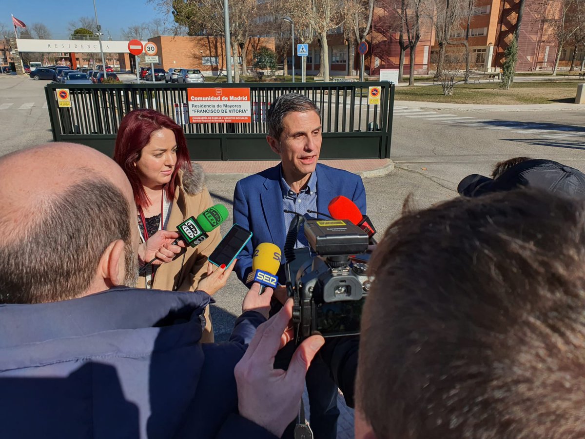 Javier R. Palacios (@javiRpalacios) on Twitter photo 2023-03-24 15:09:19 Mañana sábado estaré al lado de los familiares de los residentes de la Francisco de Vitoria en la concentración convocada por las propias familias. Todo mi apoyo como alcalde para exigir a @ComunidadMadrid soluciones y actuaciones inmediatas. Mañana sábado estaré al lado de los familiares de los residentes de la Francisco de Vitoria en la concentración convocada por las propias familias. Todo mi apoyo como alcalde para exigir a @ComunidadMadrid soluciones y actuaciones inmediatas.