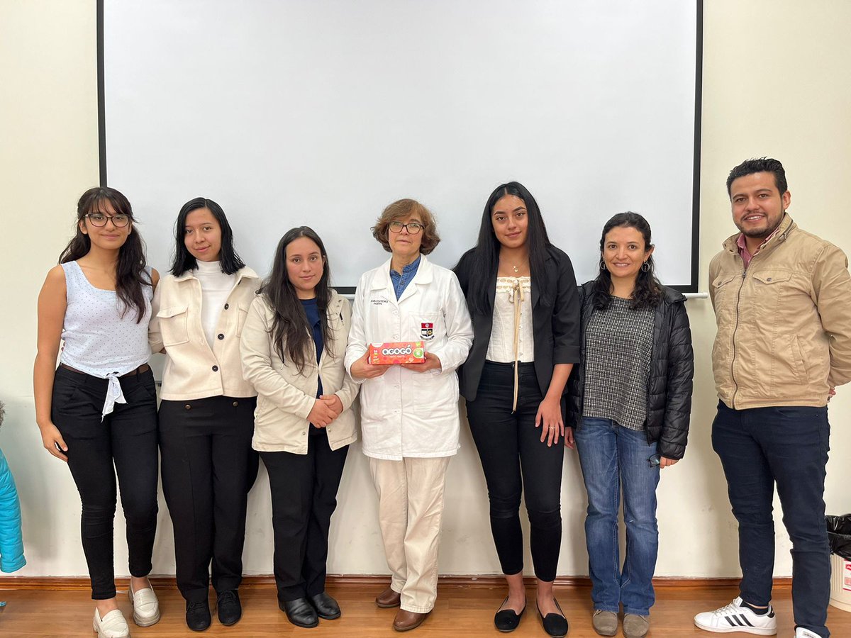 EPNEcuador's tweet photo. 🔴 📃 BOLETÍN | La carrera de Tecnología Superior en Procesamiento de Alimentos de la #Esfot presentó la primera defensa de proyectos de vinculación empresarial de la institución, en cooperación con la compañía Confiteca.
Más información ⬇️
https://t.co/otAYFx8V6N https://t.co/8BMzfyefbn