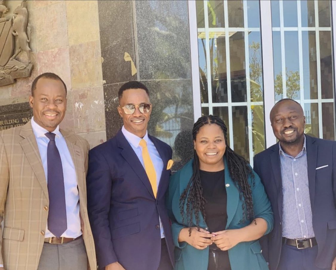 Dilukeni's tweet photo. Vipua far away in Russia made all attempts to arrange Inna’s release. Messe Tjituri immediately availed himself for Court. Hamata kept a close eye. A true soldier never leaves another behind. The youth should unite! https://t.co/WyoKY19mKR