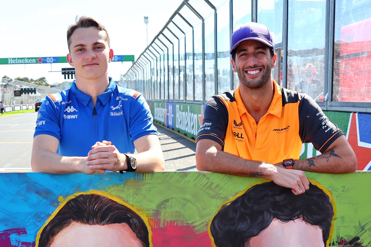 OsOfficialF1's tweet photo. Australia starter pack https://t.co/yir3t3tl3c