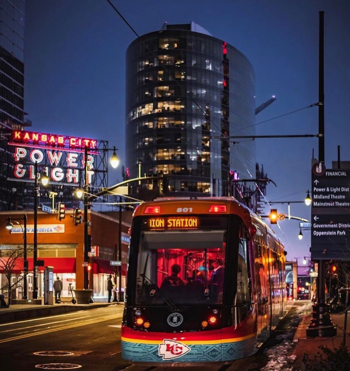 Your passage through downtown is free thanks to our friends at KC Streetcar. To view routes and tracking details, visit kcstreetcar.org!