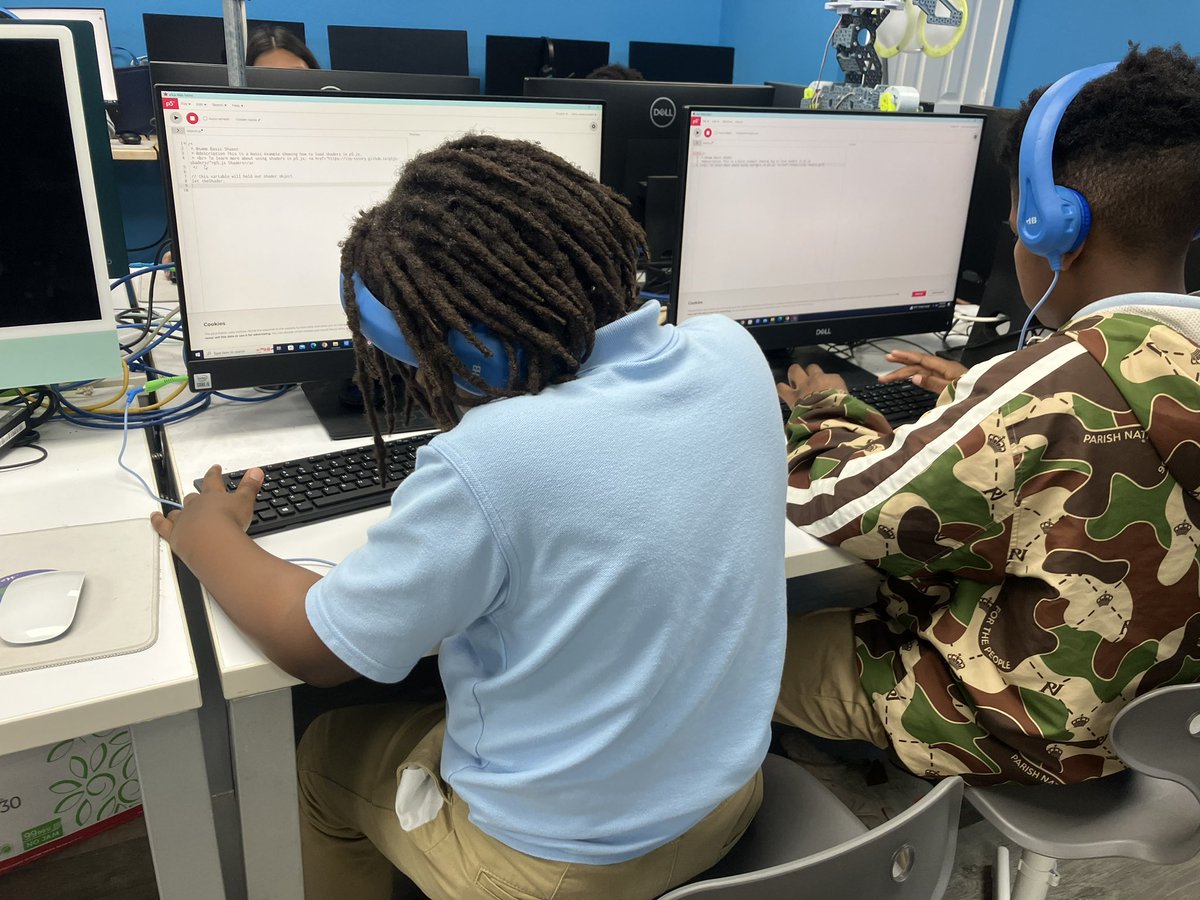 javierfaguilar's tweet image. Our 4th graders @efwmaschool continuing learning debugging, loops &amp;amp; if - then statements with @ProcessingOrg @p5xjs - #javascript  #coding  #TeachCode #equity #diversity #inclusion #confidence  #code #CSforGood #creativity #CSforALL #EveryCanCode #codeisfun  #learning #fun