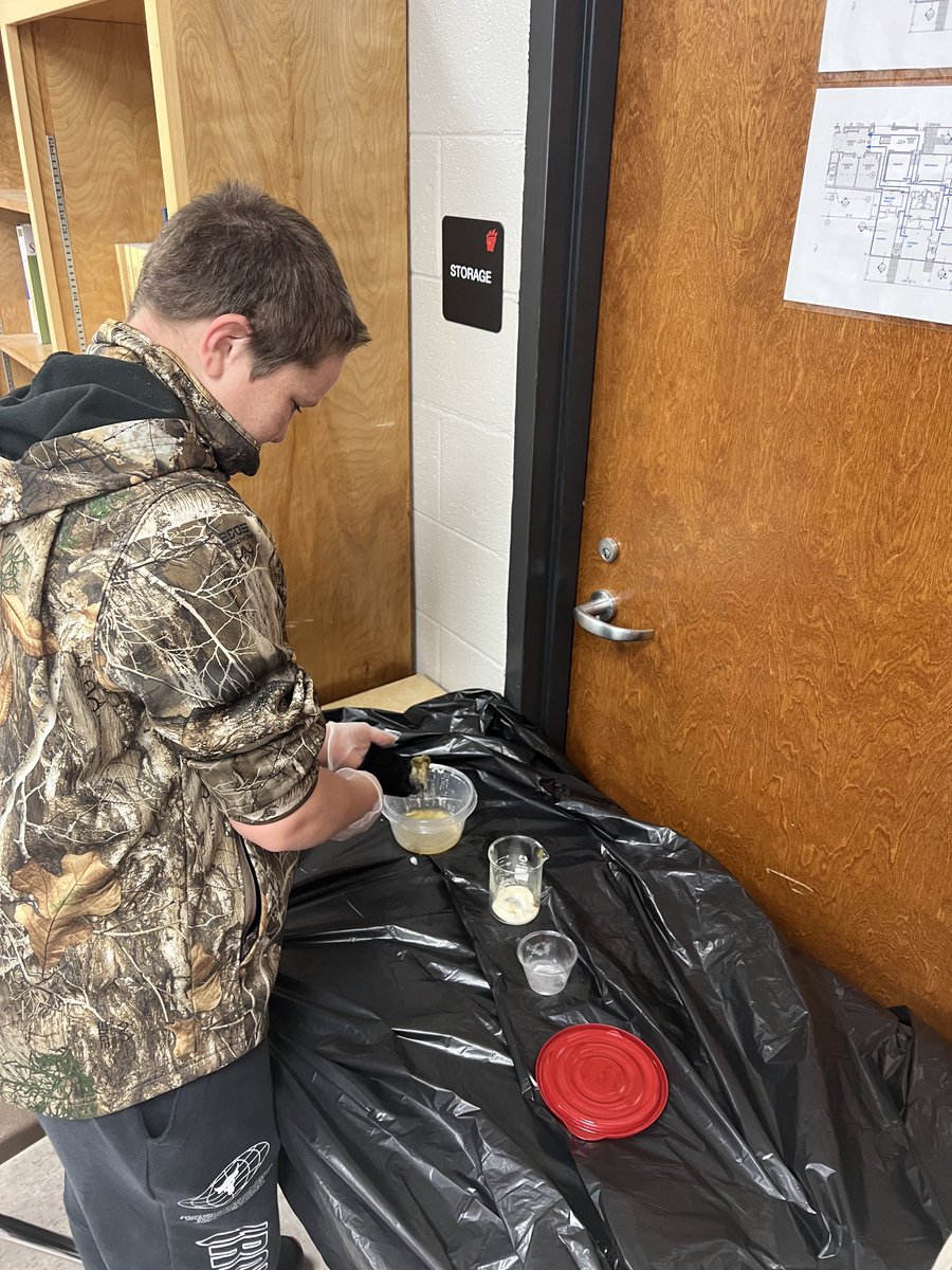 Julie Walker tweet media