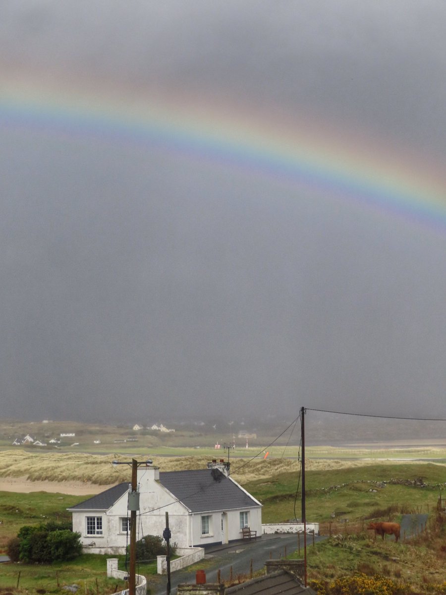 wildswimmer67's tweet photo. Rainbow moments over Braade today n #DonegallabouttheLight #Donegal #ireland #braade #rainbow @DonegalWeatherC @WeatherRTE @MetEireann @idonegal_ @DonegalArts @Donegal_ie @visit_donegal @DonegalA @govisitdonegal #weather @TourismIreland @GoToIreland #carrickfinn https://t.co/u1lxmGdwki
