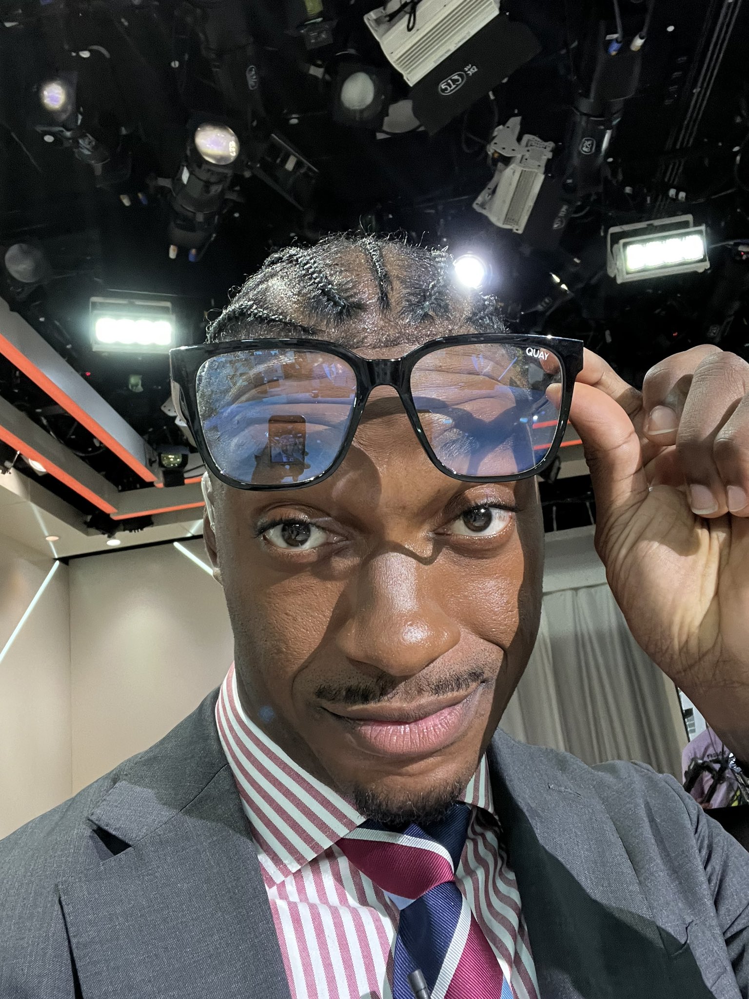 Fr_p94dXoBIT3CE?format=jpg&name=large