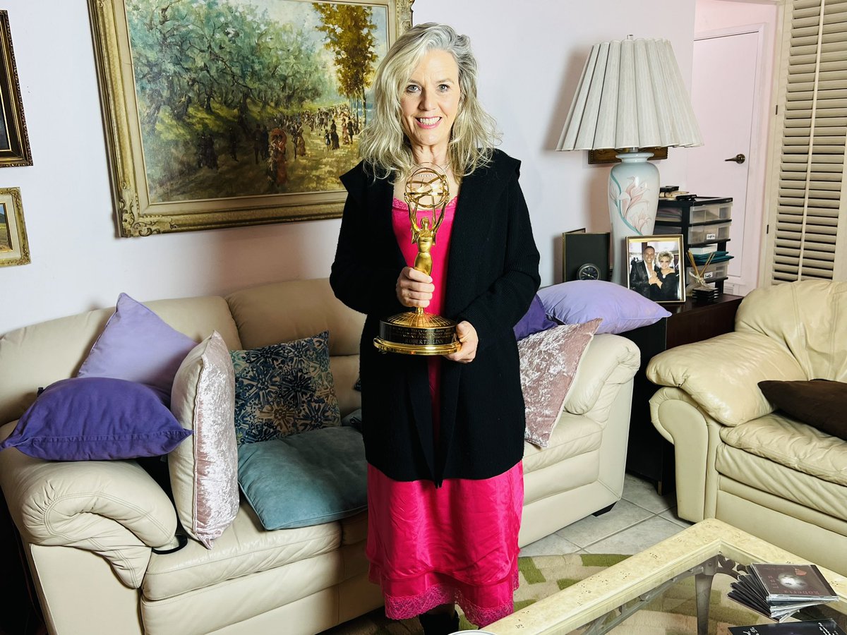 gemmawenger's tweet photo. Loved interviewing Hollywood icon Roberta Linn. Roberta talked about working with Shirley Temple, singing as the first Champagne lady on the Lawrence Welk show, receiving an Emmy award, and performing with the Rat Pack! She also talked about her out of body experience! #KXLA #CTN https://t.co/xVxWEF79NF